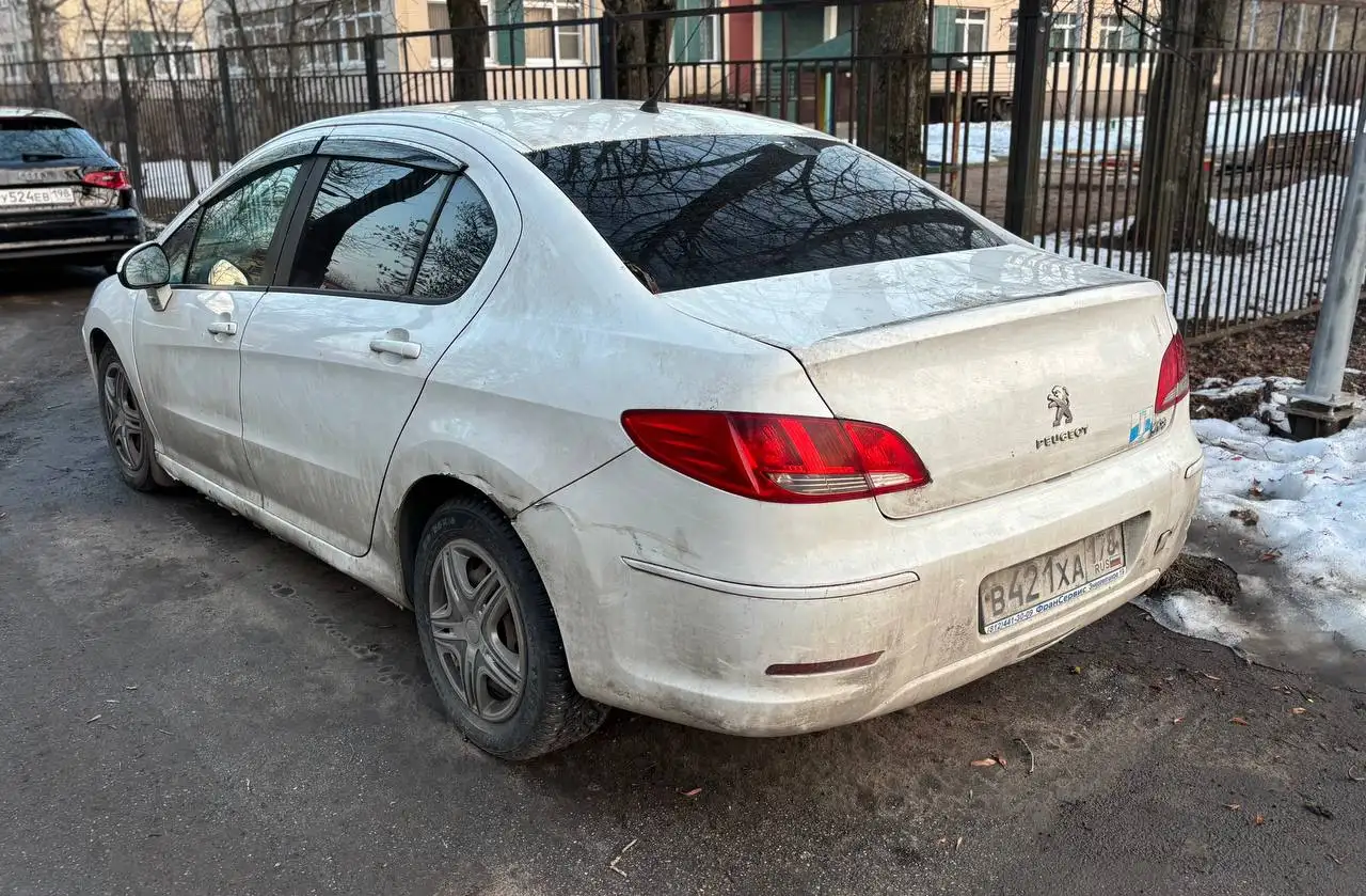 Продажа Peugeot 408 2013 года в Санкт-Петербурге - Легковые автомобили (Авто) в Санкт-Петербург