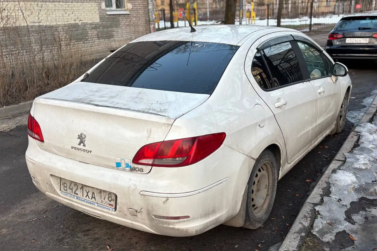 Продажа Peugeot 408 2013 года в Санкт-Петербурге - Легковые автомобили (Авто) в Санкт-Петербург