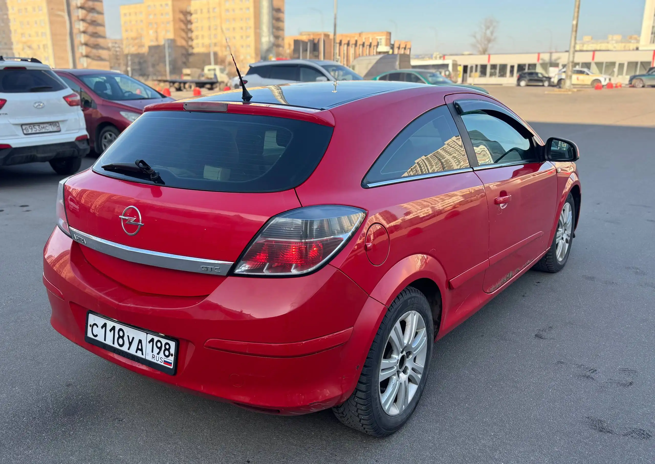 OPEL ASTRA GTC 2010г. 1.8AT - Авто в Санкт-Петербург