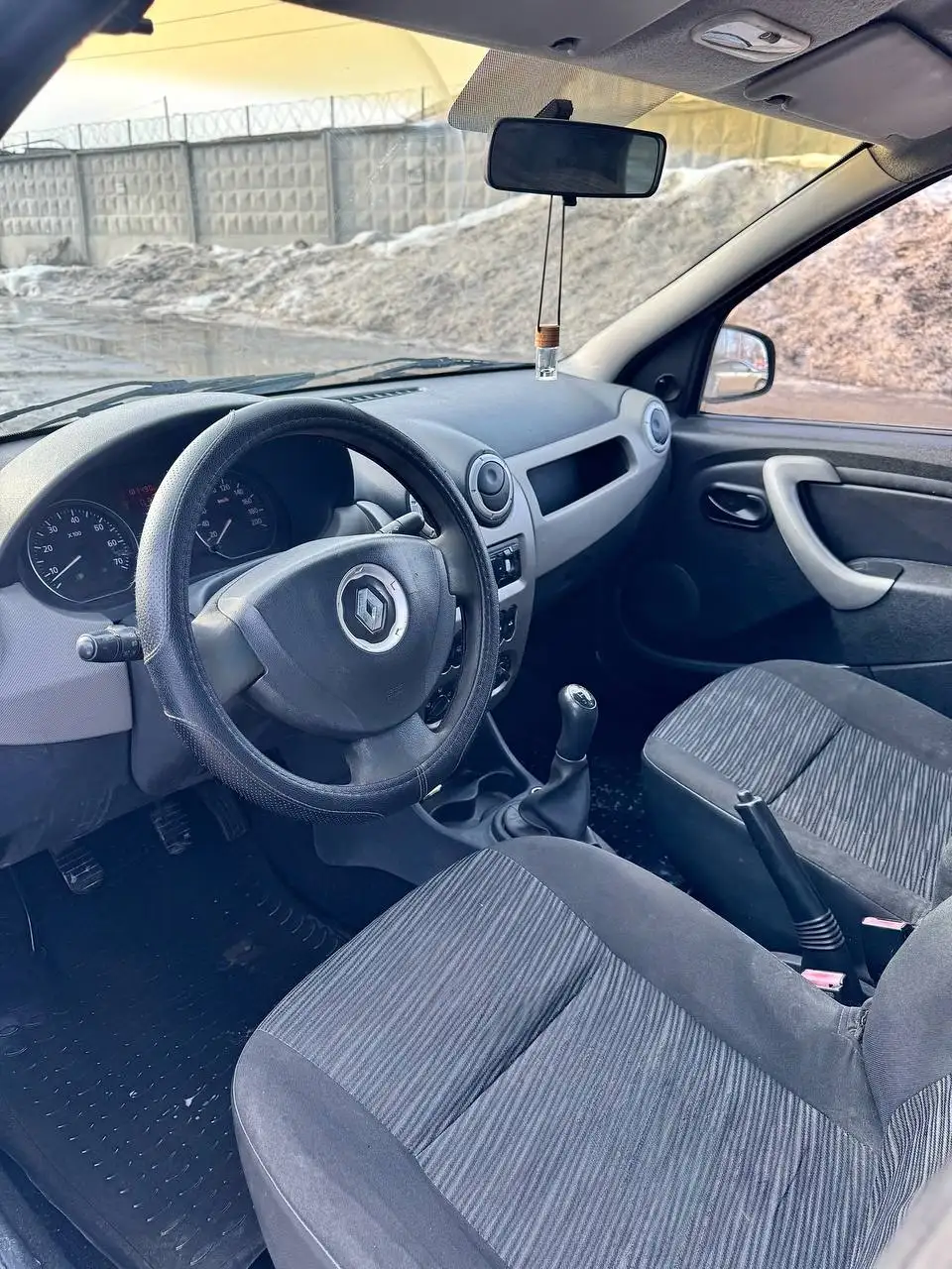 Продам Рено Logan 2011 года - Авто в Нижний Новгород