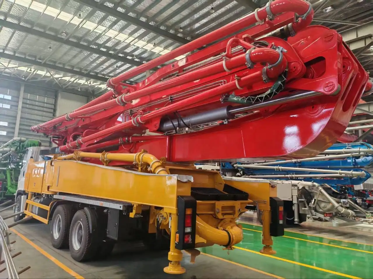 Продажа бетононасоса ISUZU GIGA 38m - Спецтехника (Авто) в Благовещенск