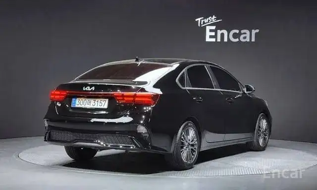 Продажа KIA K3 2023 года из Южной Кореи - Легковые автомобили (Авто) в Владивосток