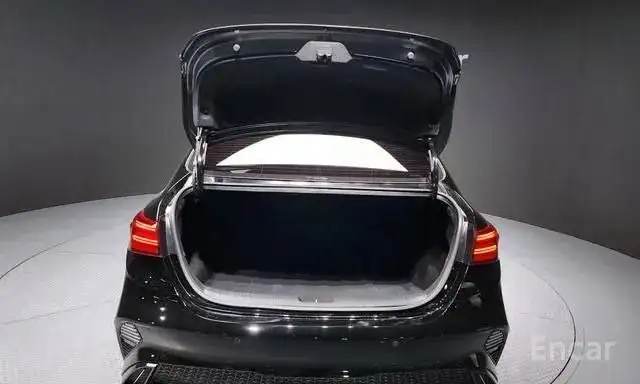 Продажа KIA K3 2023 года из Южной Кореи - Легковые автомобили (Авто) в Владивосток