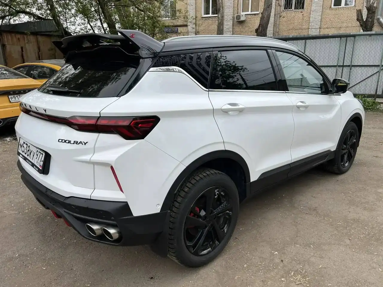 Geely Coolray 2024, 13 000 км - Авто в Санкт-Петербург