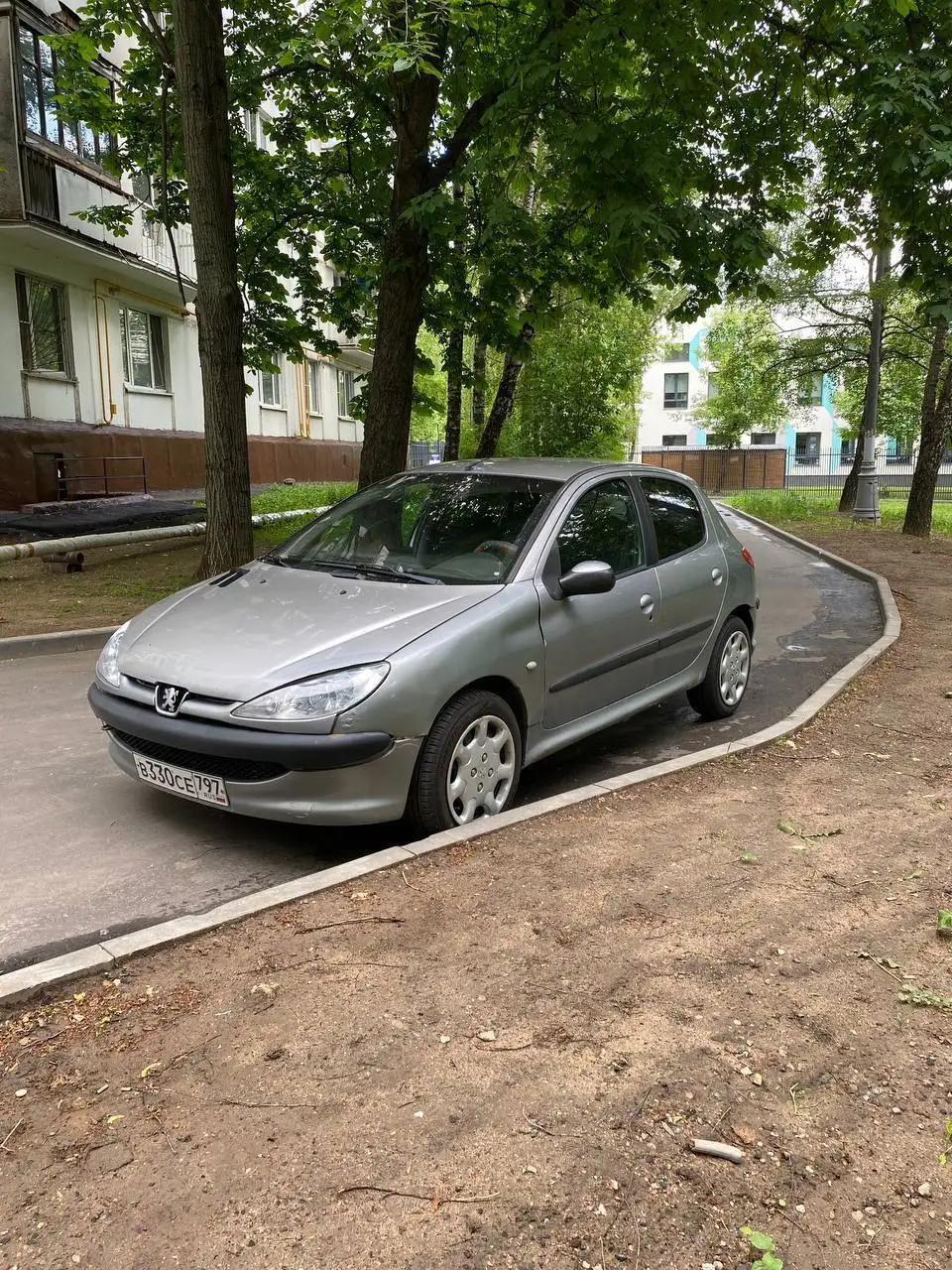 Peugeot 206, 2003, 1.4 л, АКПП, требуется ремонт - Легковые автомобили (Авто) в Москва