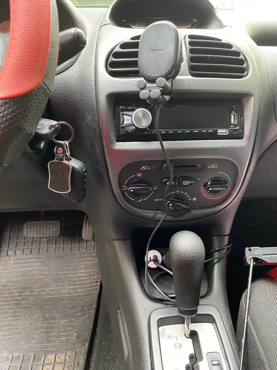 Peugeot 206, 2003, 1.4 л, АКПП, требуется ремонт - Легковые автомобили (Авто) в Москва