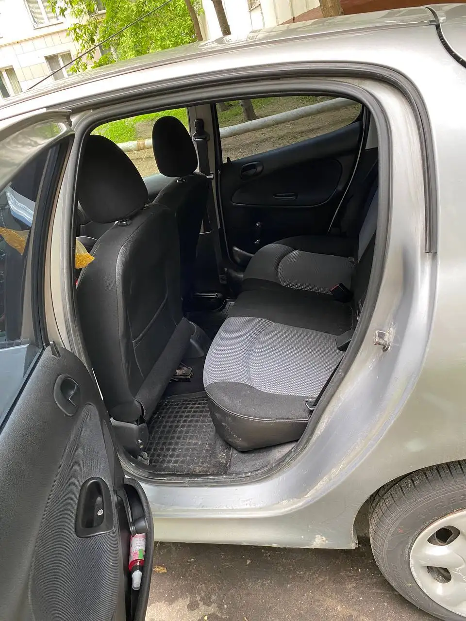 Peugeot 206, 2003, 1.4 л, АКПП, требуется ремонт - Легковые автомобили (Авто) в Москва