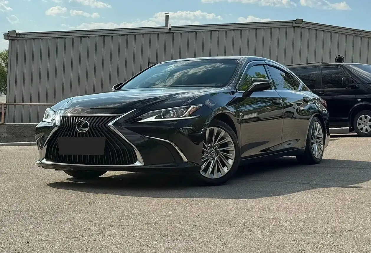 Lexus ES 350 2019 (XZ10) - Lexus (Авто) в Санкт-Петербург
