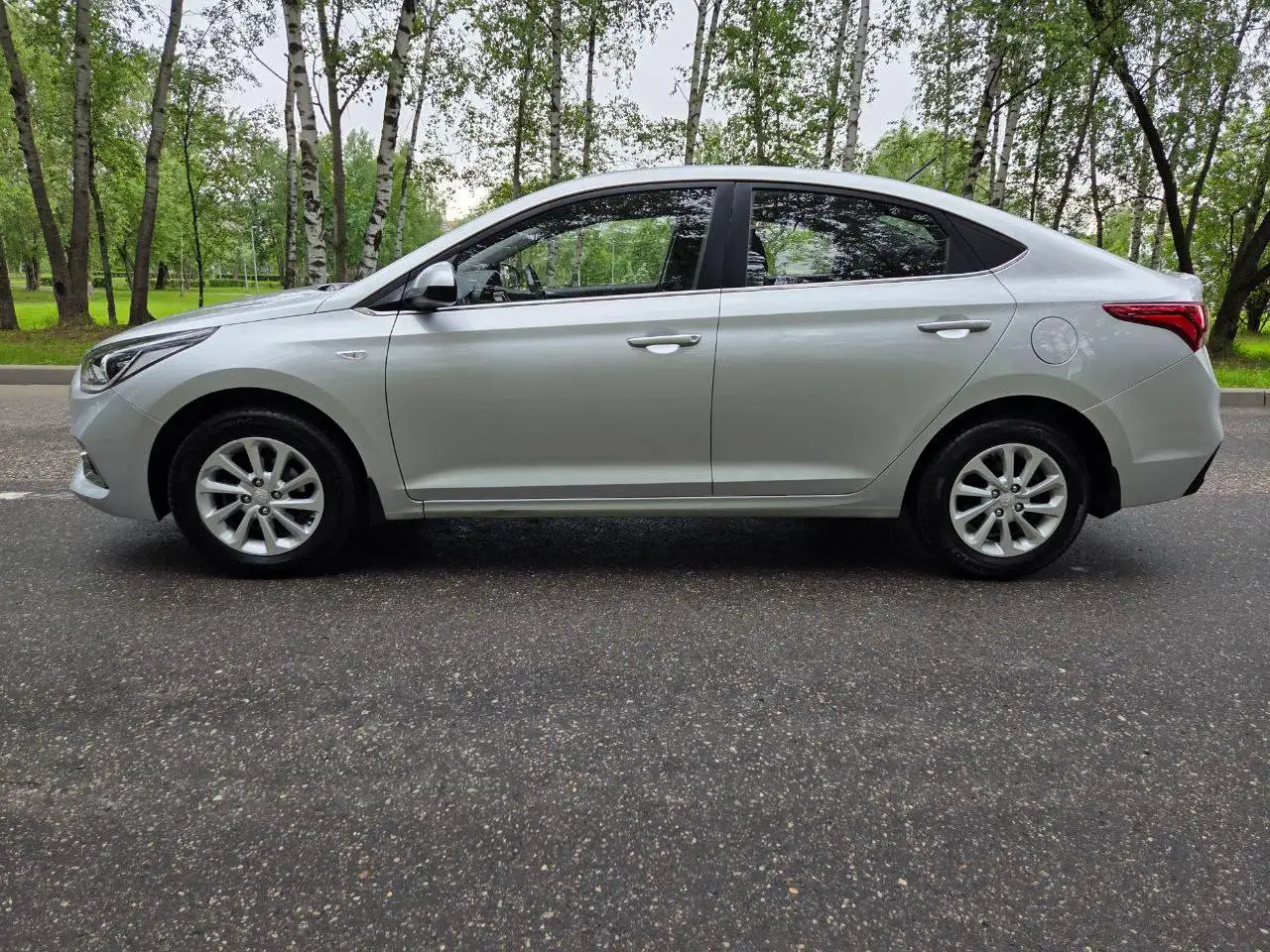 Продажа Hyundai Solaris 2017 - Легковые автомобили (Авто) в Санкт-Петербург