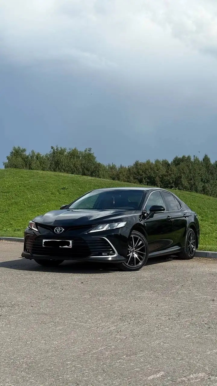 Тайота Камри 2021 2.5 АТ - Легковые автомобили (Авто) в Москва