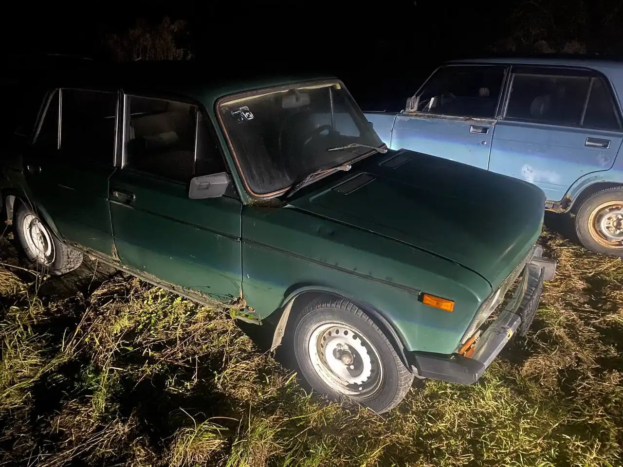 Продажа двух машин ВАЗ 2105 и 2106