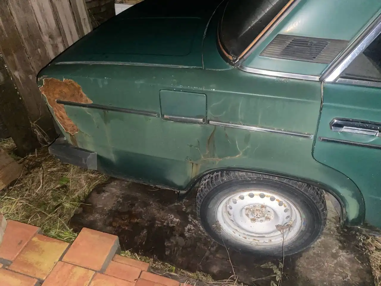Продажа двух машин ВАЗ 2105 и 2106