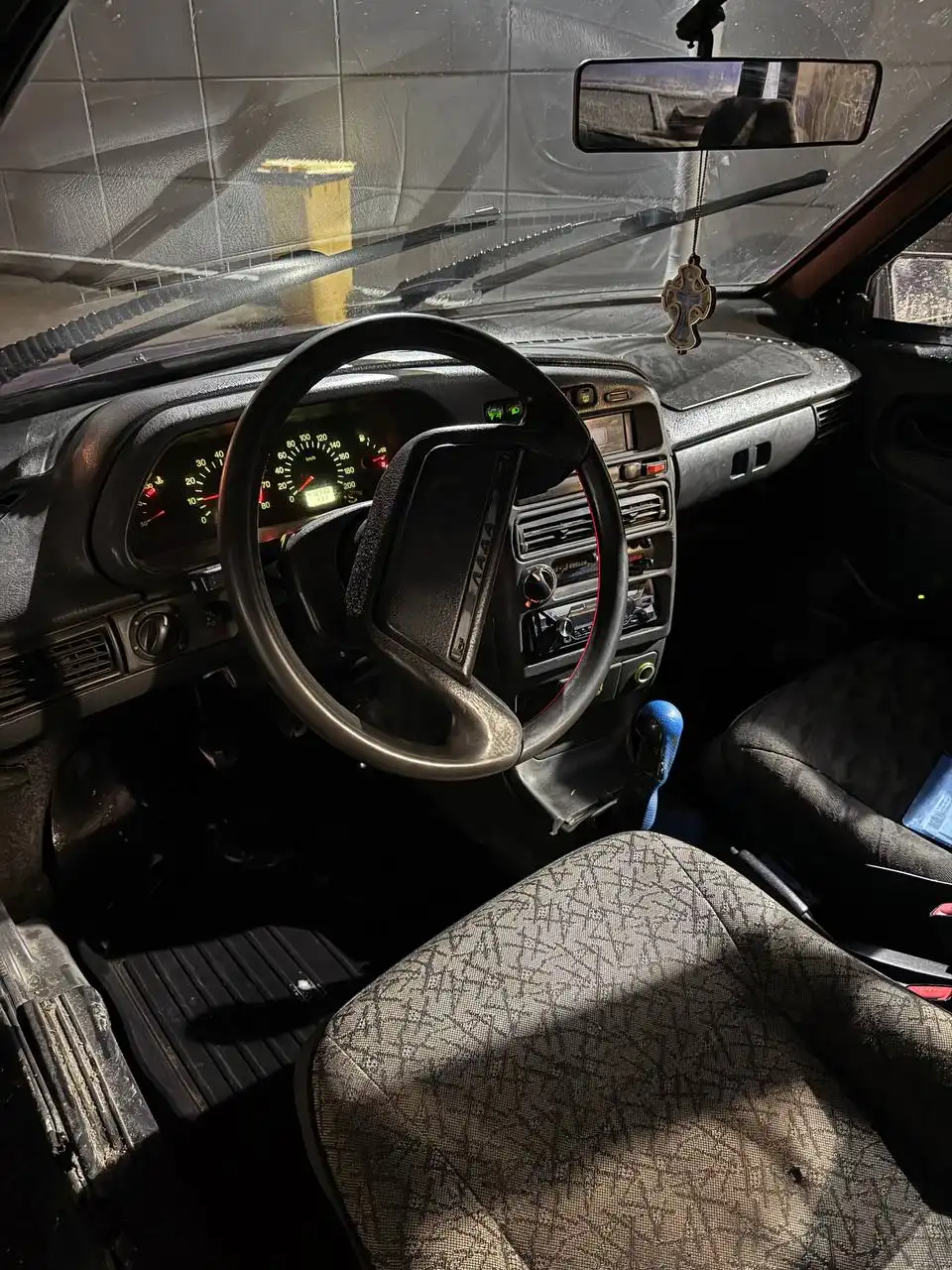 ВАЗ 2115 2002 года в хорошем состоянии