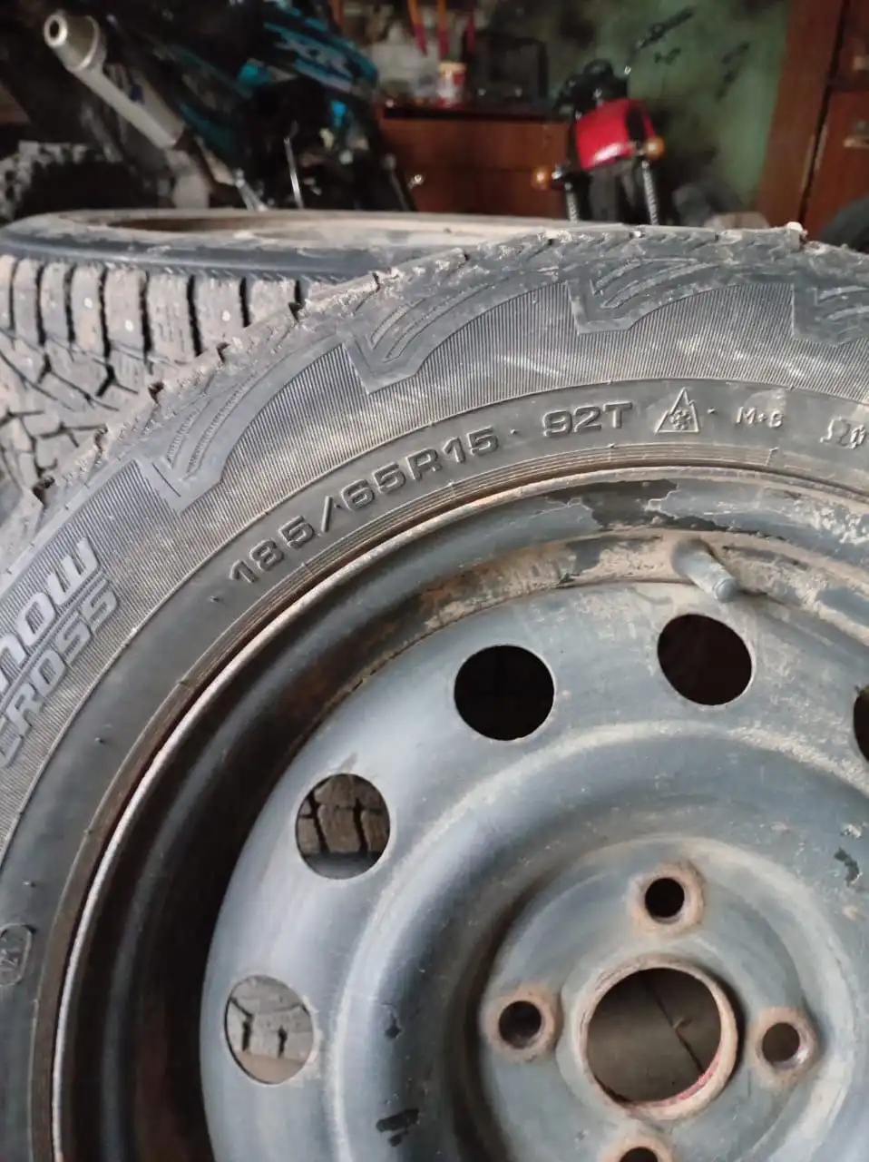 Комплект зимних колес 185/65R15 бу для Kia Rio