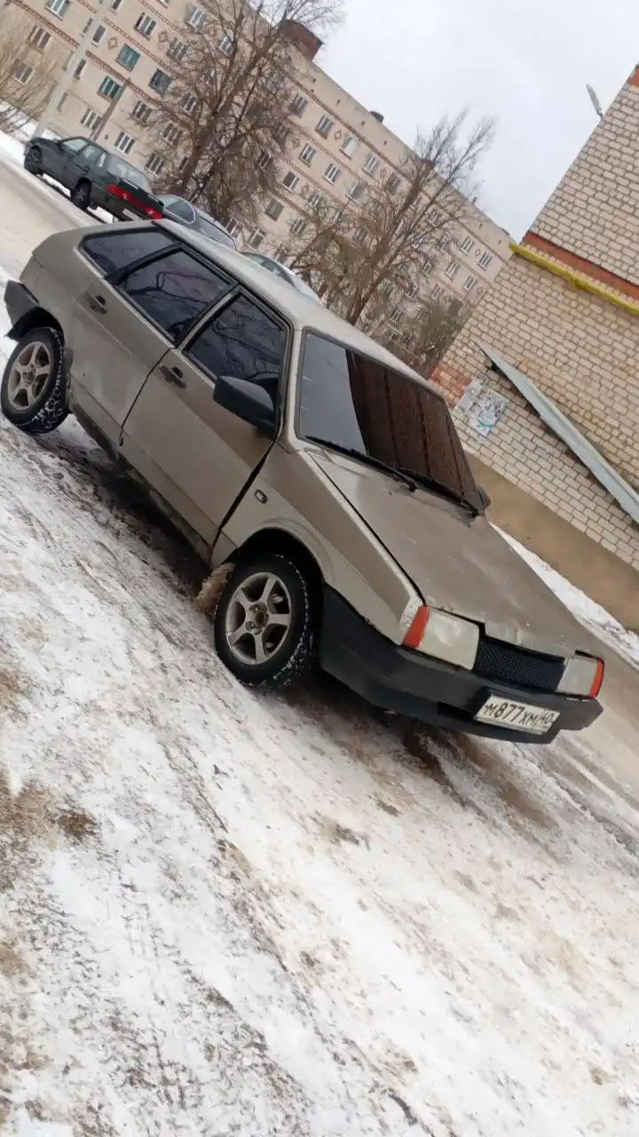 Новые свечи и кулиса для автомобиля - Автозапчасти (Запчасти) в Брянск