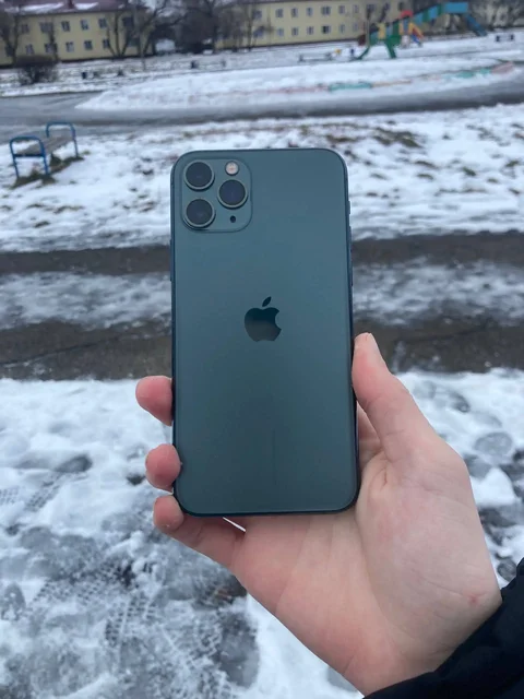 Продам iPhone 11 Pro 64гб - частное объявление в Омск