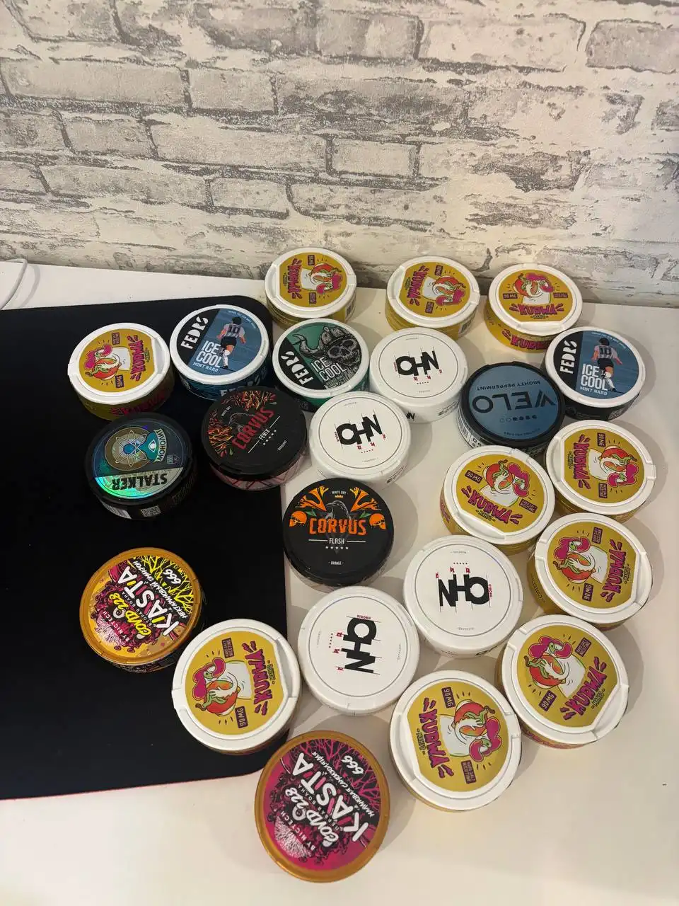 Продажа товаров на барахолке в Омске