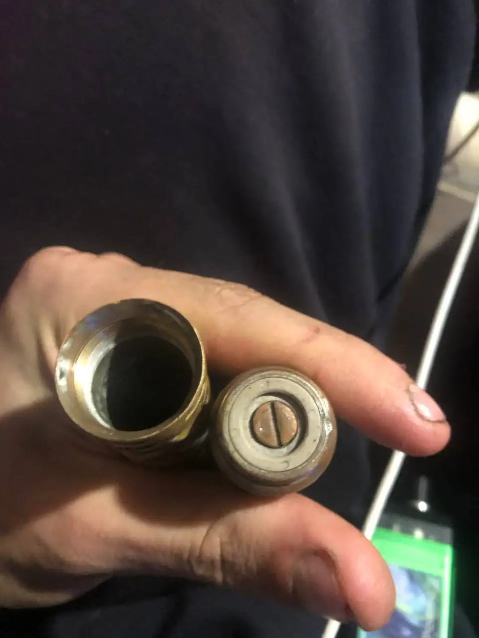 Продам аккумуляторную батарею для авто - Запчасти (Авто) в Омск