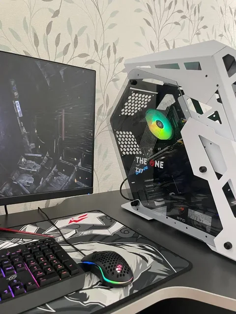 Продам ПК - Наушники в Омск