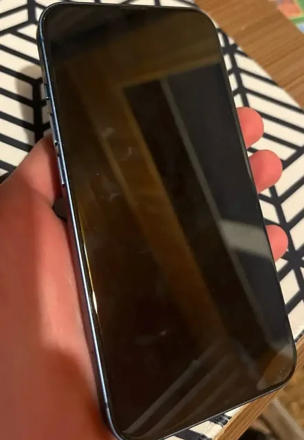 Продам iPhone 13 - Компьютерная техника в Омск