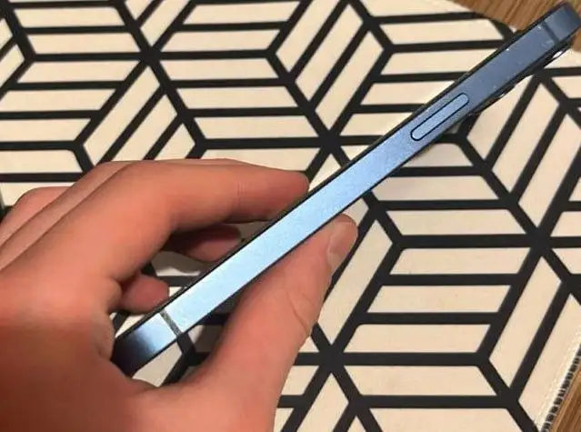 Продам 13-дюймовый ноутбук в хорошем состоянии - Ноутбуки (Электроника) в Омск