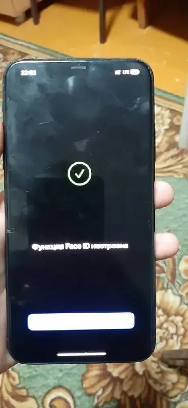 iPhone 11 Pro Max 256gb с трещиной на экране и АКБ 72% - Смартфоны (Электроника) в Омск