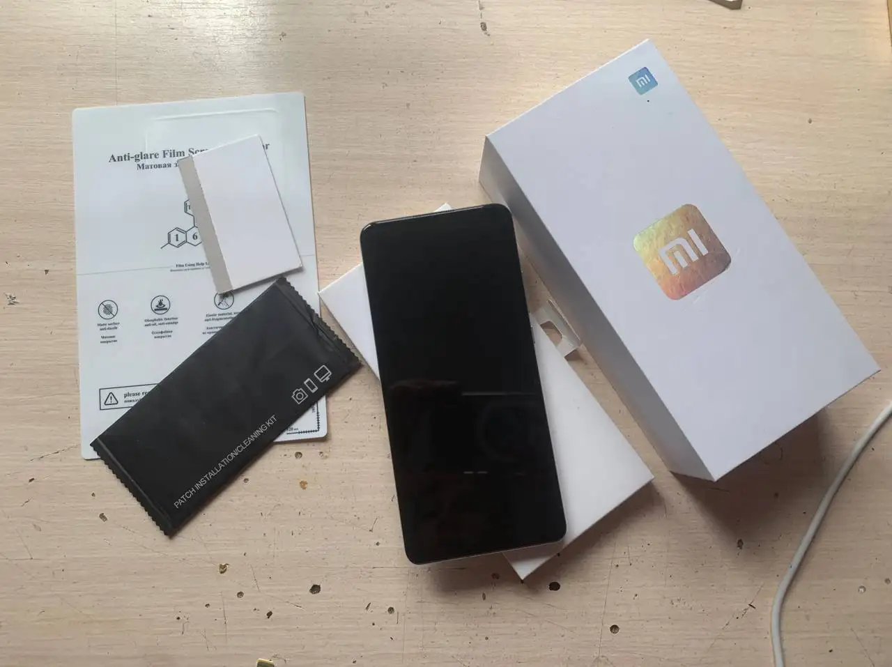 Redmi K30 Ultra не включается - Смартфоны (Электроника) в Омск