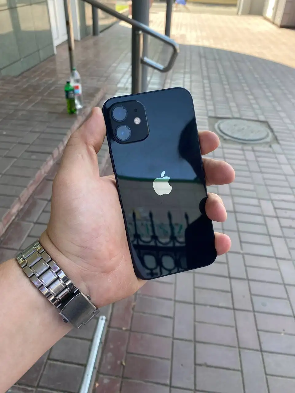 iPhone 12 с заменой дисплея - Смартфоны (Электроника) в Омск