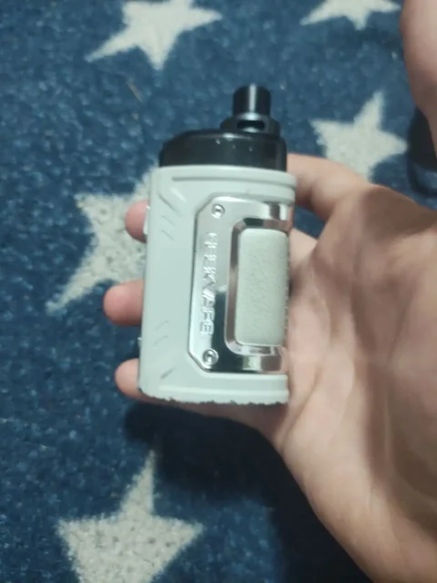 Hero 3 с небольшими коцками - Жидкости для вейпов в Омск