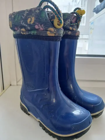 Продажа резиновых сапожек - Одежда в Н.Ленино