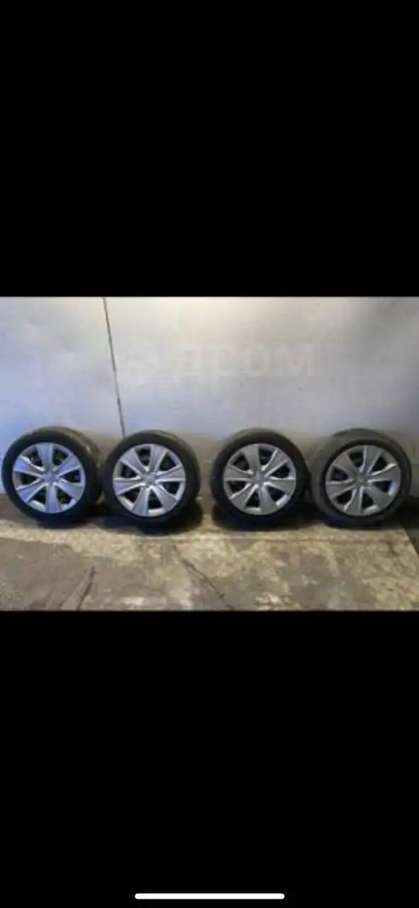 Продам комплект колес на зимней резине Toyota Ractis