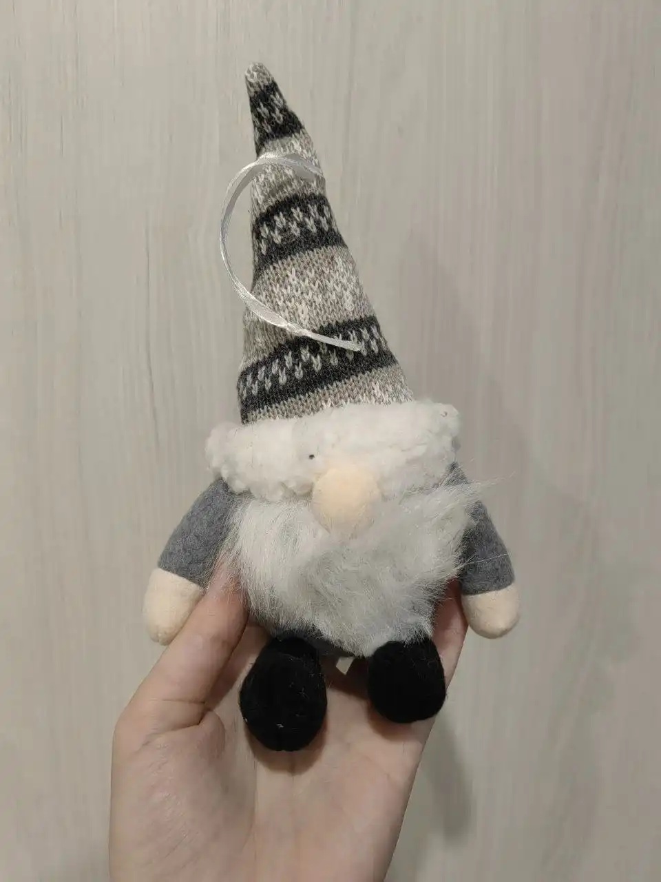 Новогодний гномик 20 см с колпаком