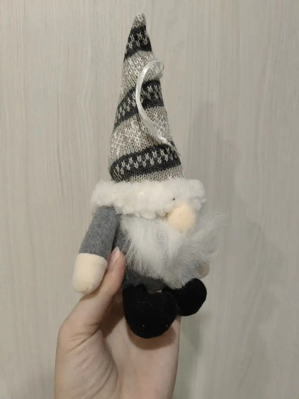 Новогодний гномик 20 см с колпаком