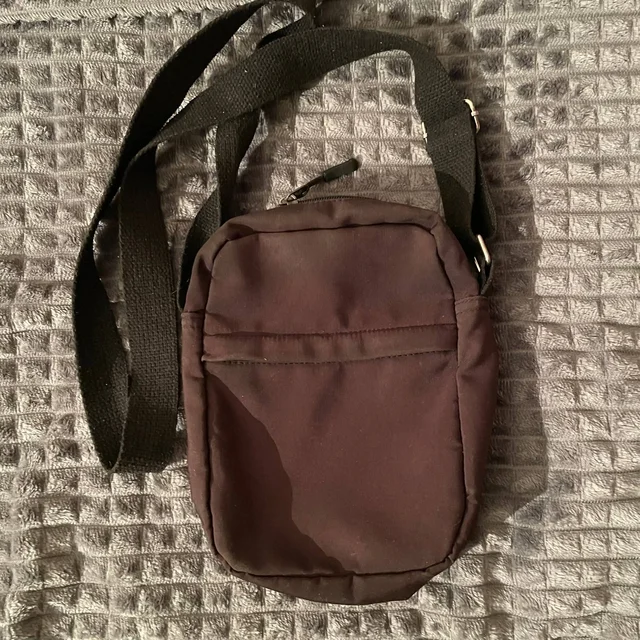 Сумка через плечо для подростка - частное объявление в Неизвестно