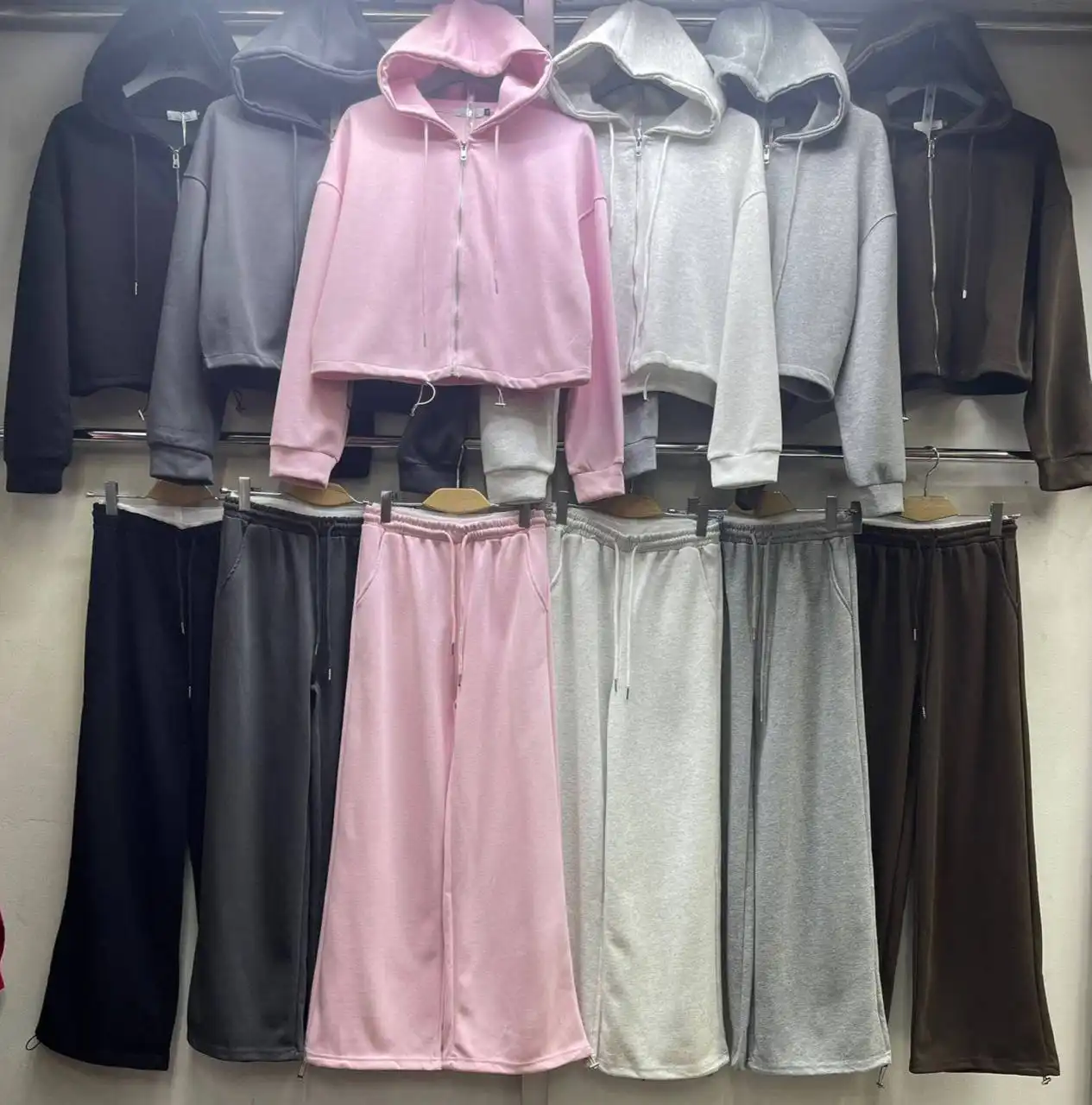 Продажа одежды размеров M, L, LX - Одежда в Иркутская область