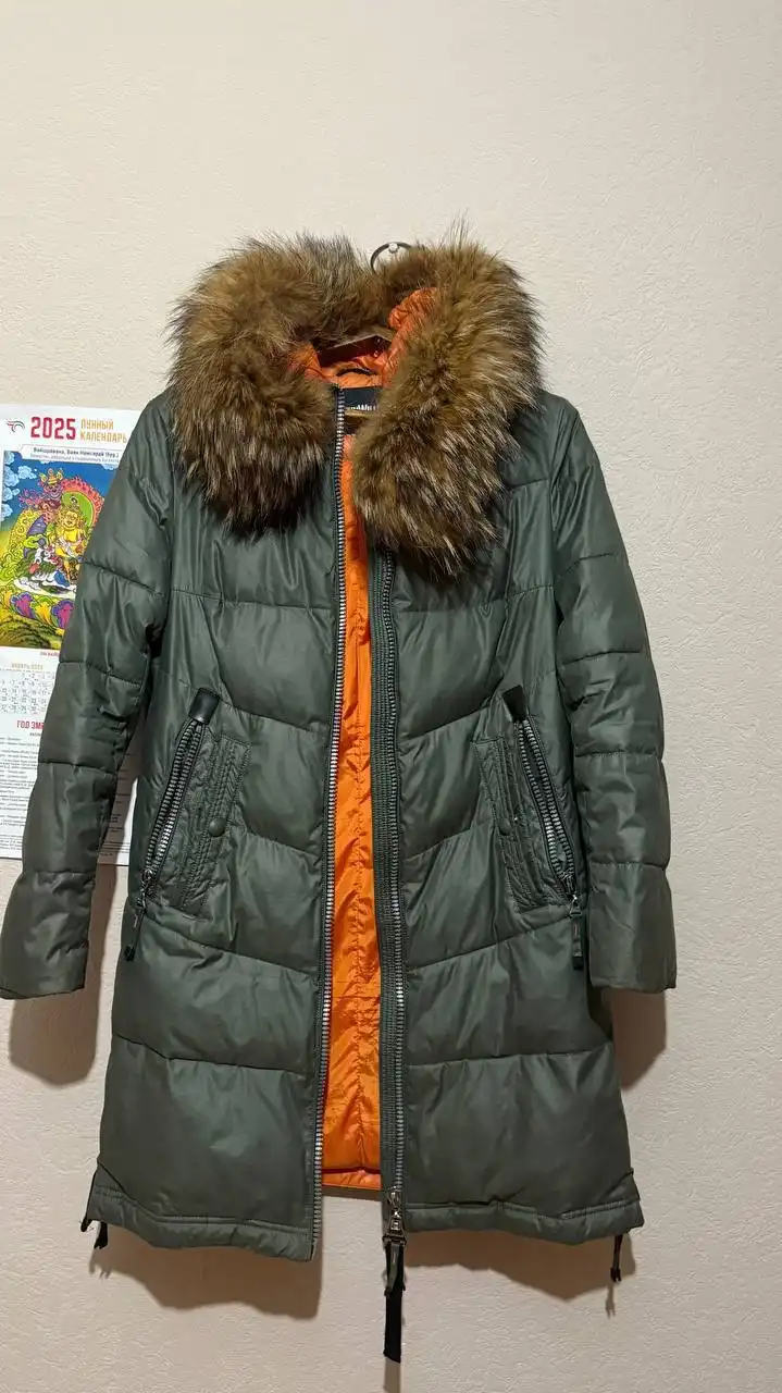 Пуховик зима б/у - Одежда в Иркутская область
