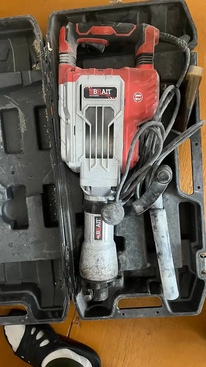 Продам отбойный молоток Brait DH107DPro - Барахолка в Иркутская область