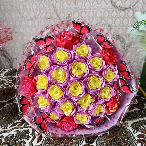 Букет из атласных лент и бабочек - Цветы в Иркутск