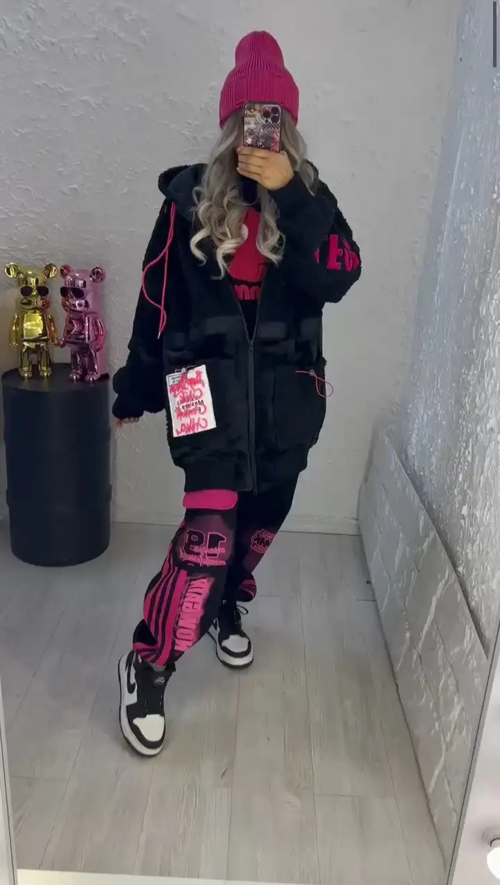 Костюм тройка с курткой весна-осень - Мужская одежда (Одежда) в Иркутская область