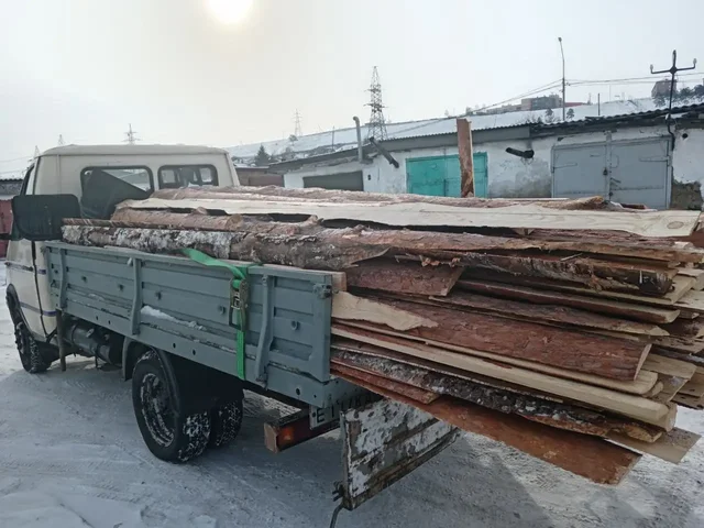 Продам горбыль пиленый и колотые дрова - Товары для дома и дачи в Свирск