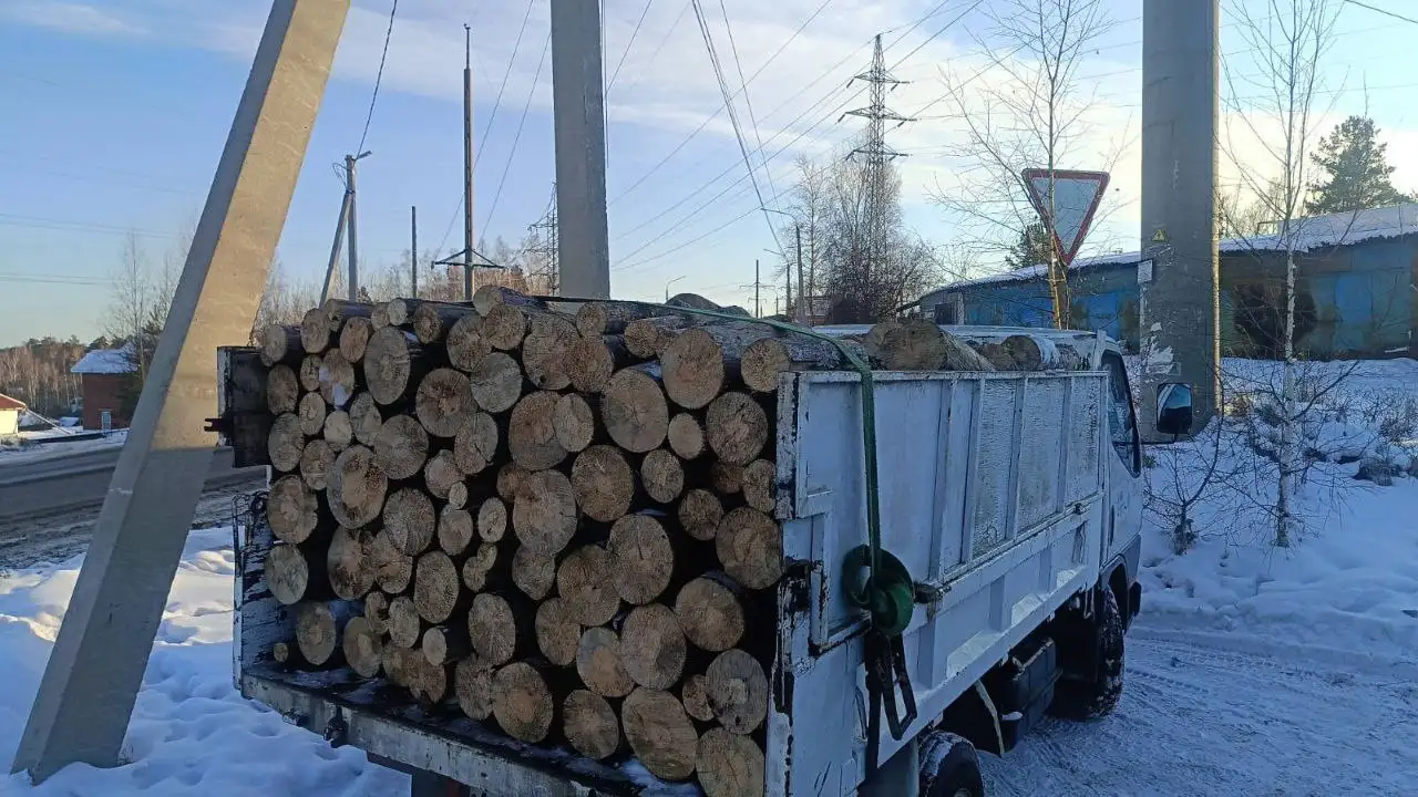 Продажа дров и предоставление услуг по доставке сыпучих материалов - Доставка и вывоз (Услуги) в Иркутская область