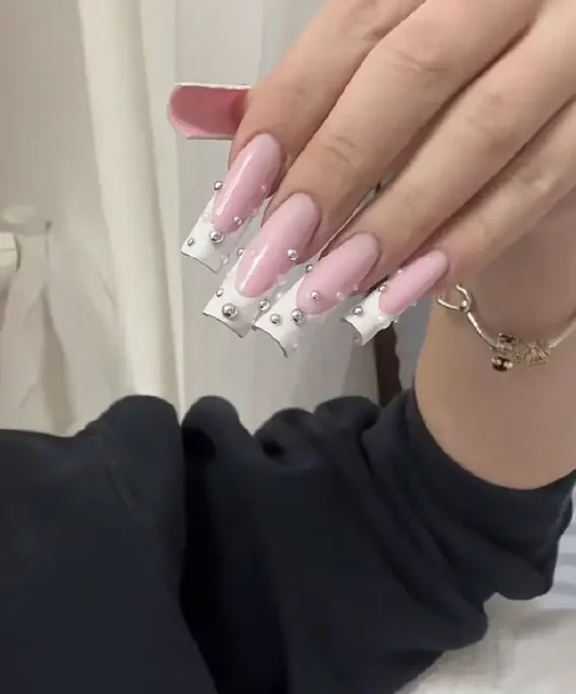 Мастер маникюра приглашает моделей для портфолио в Иркутске - частное объявление в Иркутск