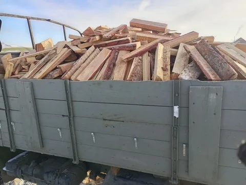 Продам дрова листвяк пиленый УАЗ - Текстиль для дома в Иркутская область