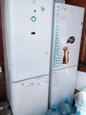 Продажа двух холодильников на запчасти - Садовые растения в Хомутово