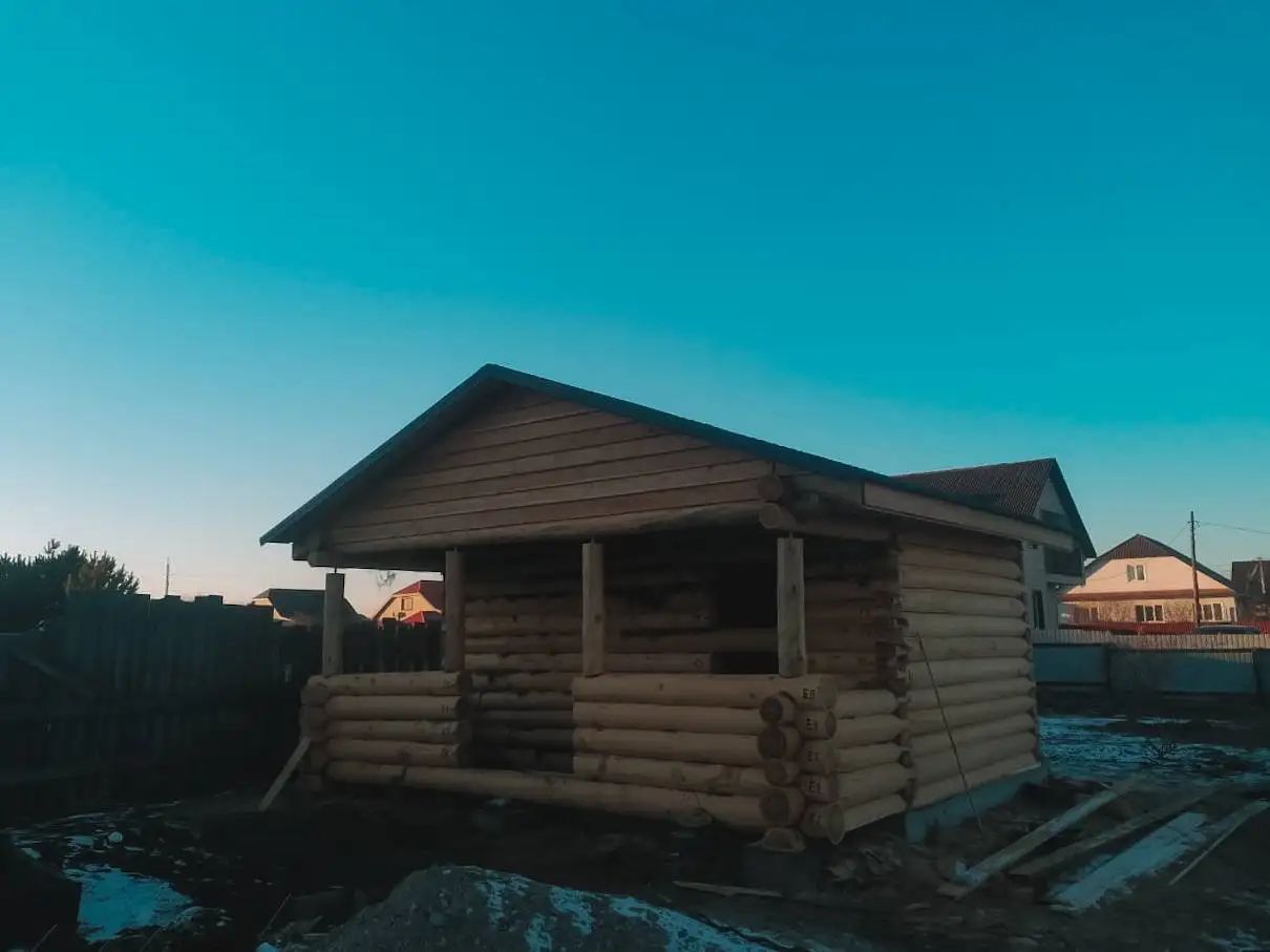 Изготовление срубов ручной рубки - Строительные услуги (Услуги) в Хомутово