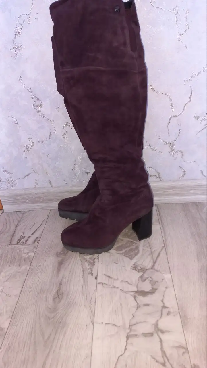 Продажа зимних замшевых ботфортов - Обувь (Одежда) в Иркутск
