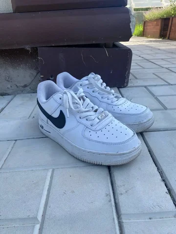 Кроссовки Nike 38 размер - Женская одежда в Иркутск