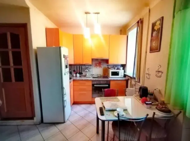 Сдам 1 комнатную квартиру в Свердловском районе - Дом в Иркутск