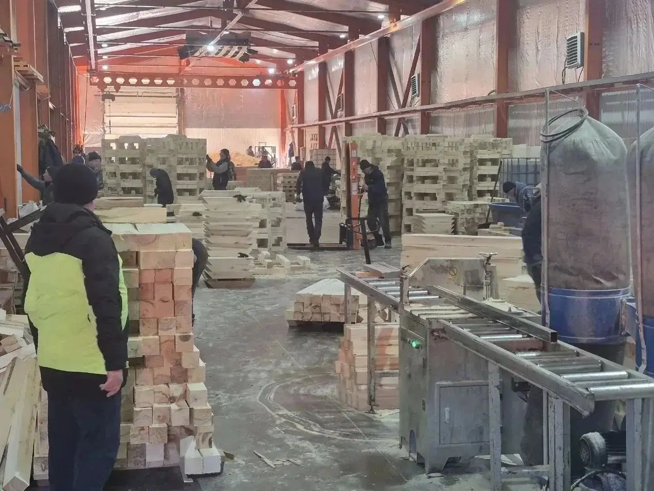 Вакансия: Рабочий на изготовление поддонов на лесоперерабатывающем предприятии - Вакансия (Работа) в Галки