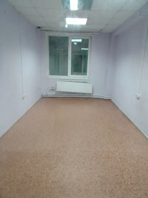 Сдам два помещения под услуги и торговлю - Аренда коммерческой недвижимости в Иркутск